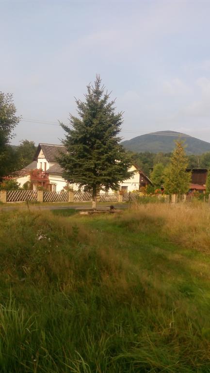 U Tri Kocek Hotel Jablonne v Podjestedi Exterior photo